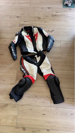 Dainese Lederkombi Motorrad Grösse 52 schwarz/weiss/rot