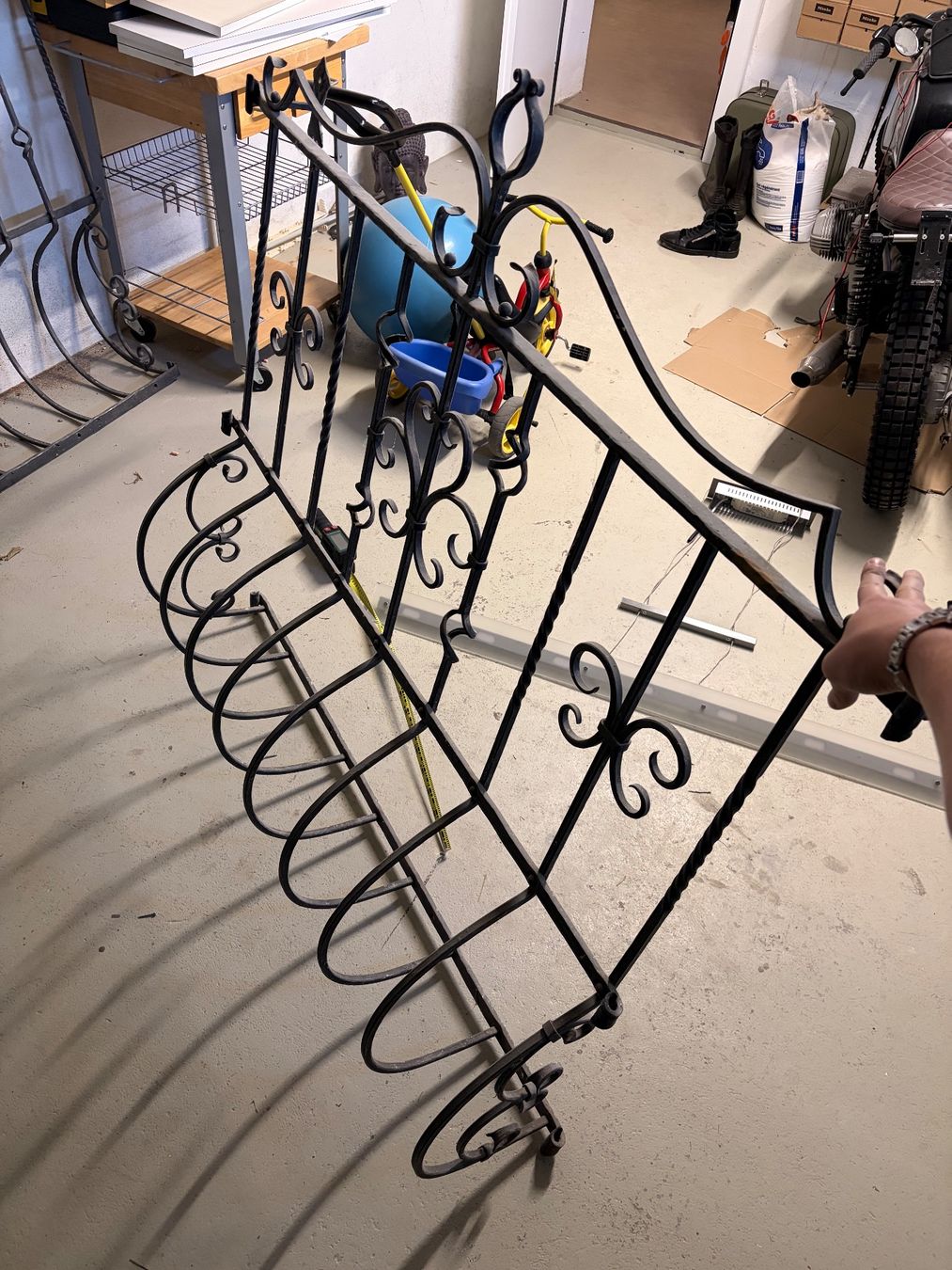 Tutte le decorazioni: Massive Schmiedeeisen Fenstergitter – Usato da Warth venduto da vic_7gsh