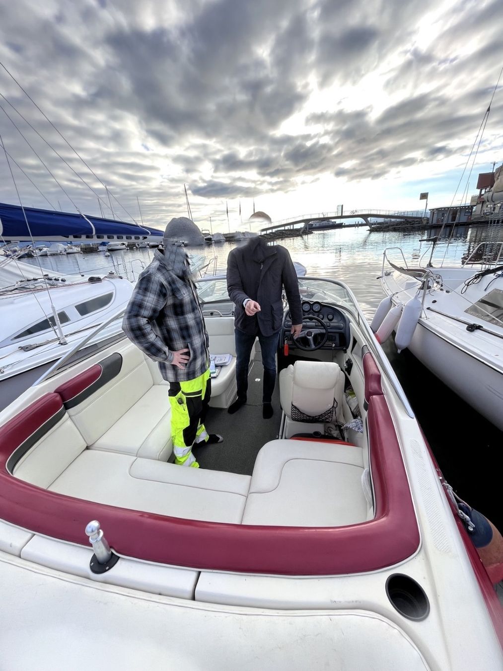 Bayliner Bateaux: Bayliner 2180CX Ski Challenger – Défectueux à La Croix (Lutry) par Jeceva 8