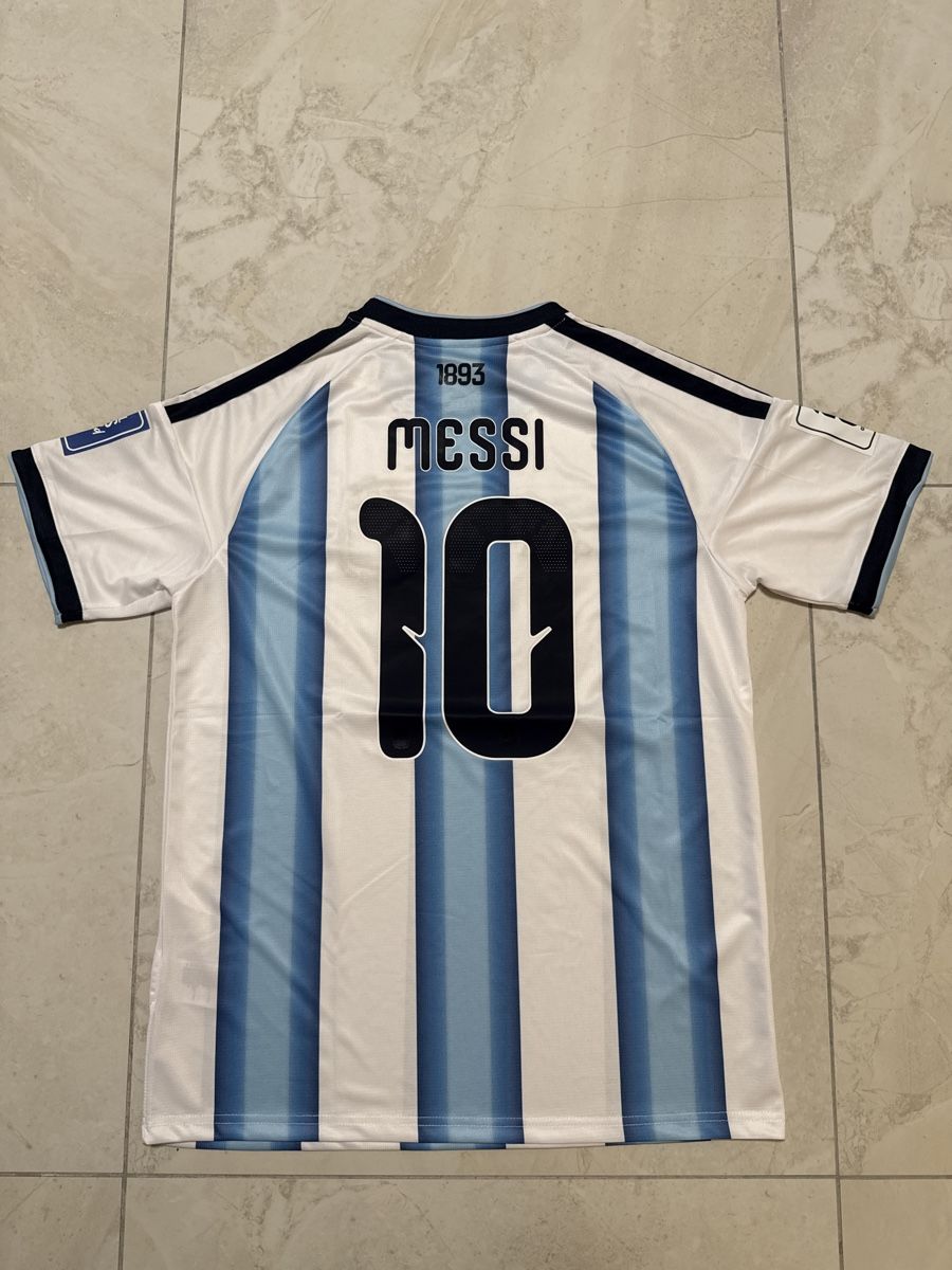 Adidas Canottiere & Pantaloni: Argentinien Messi Trikot WM 2022 – Nuovo (secondo la descrizione) da Bronschhofen venduto da leo_99hp 1