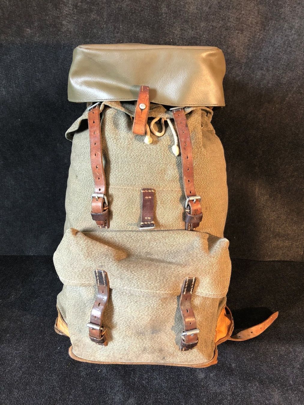 Schweizer Armee Zaini: Ancien sac de l'armée Suisse – Usato da Saignelégier venduto da Ax3l 3