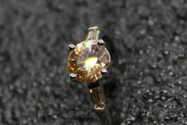 Ring silberfarben mit gelbem Stein Größe: 57 neu