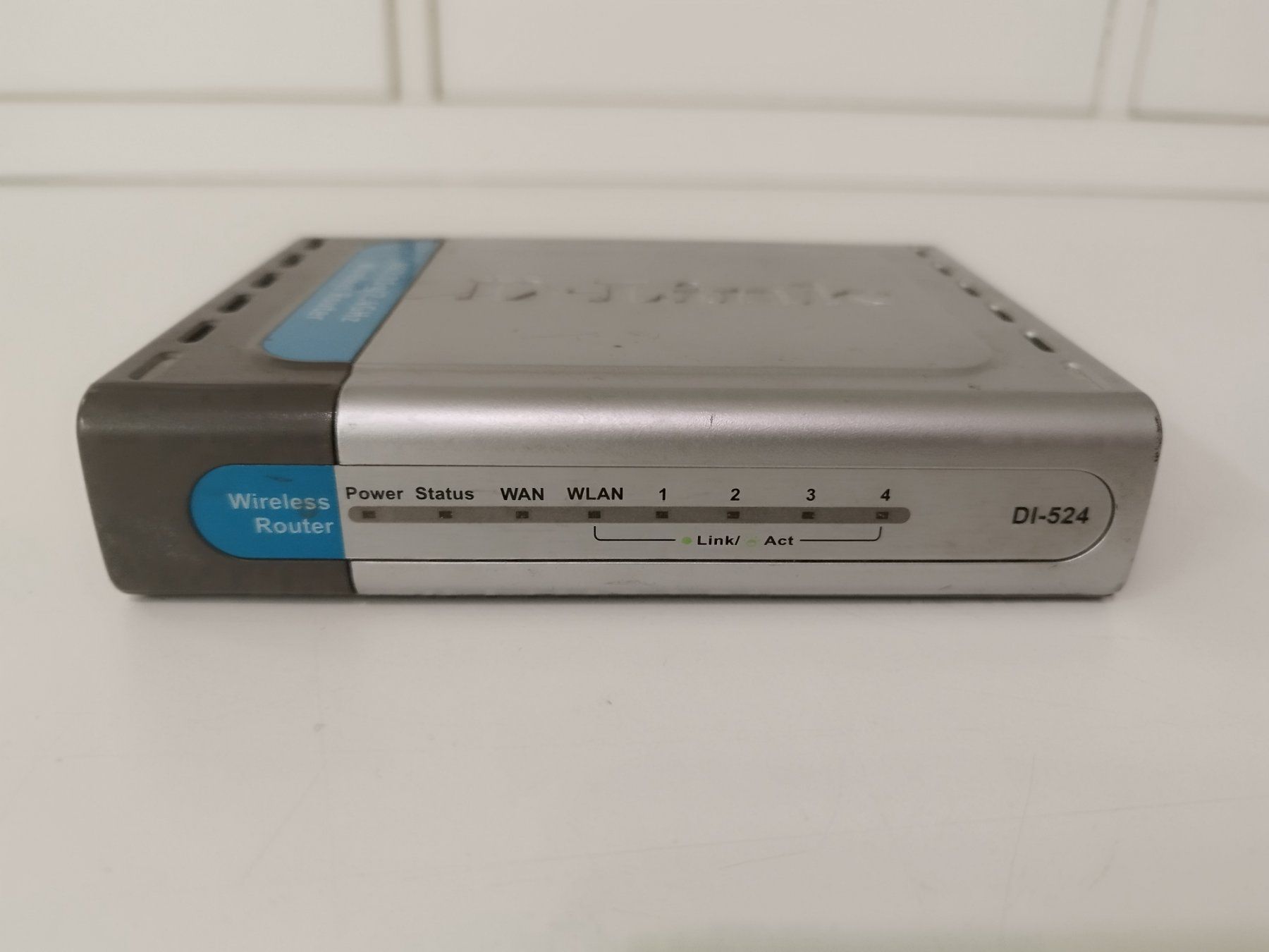 Dlink Modem & Router: Wireless Router D-Link DI-524 (inkl. Netzteil) – Usato da Uster venduto da NEVERLASTTRADING 1