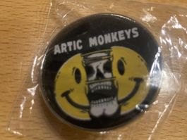 Arctic Monkeys Pin Anstecker Punk Metal Rock Band