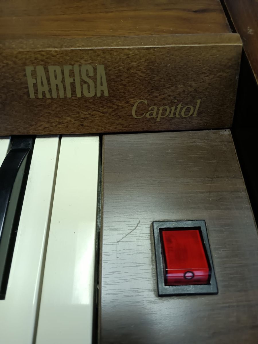 Instruments de musique: Harmonium Farfisa Capitol – D'occasion à Würenlingen par Shovel7 1