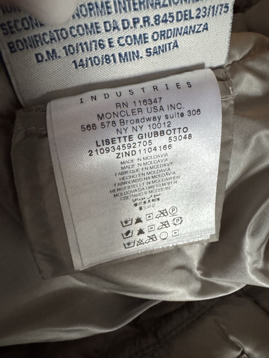 Moncler Giacche: Doudoune légère Moncler, Taille 3, gris argent – Nuovo (secondo la descrizione) da Morges venduto da sandy069 6