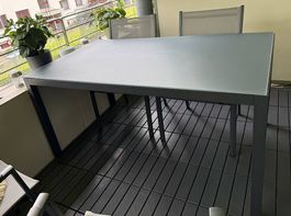 Gartentisch von Home Islands, wetterfest + 4 Stühle