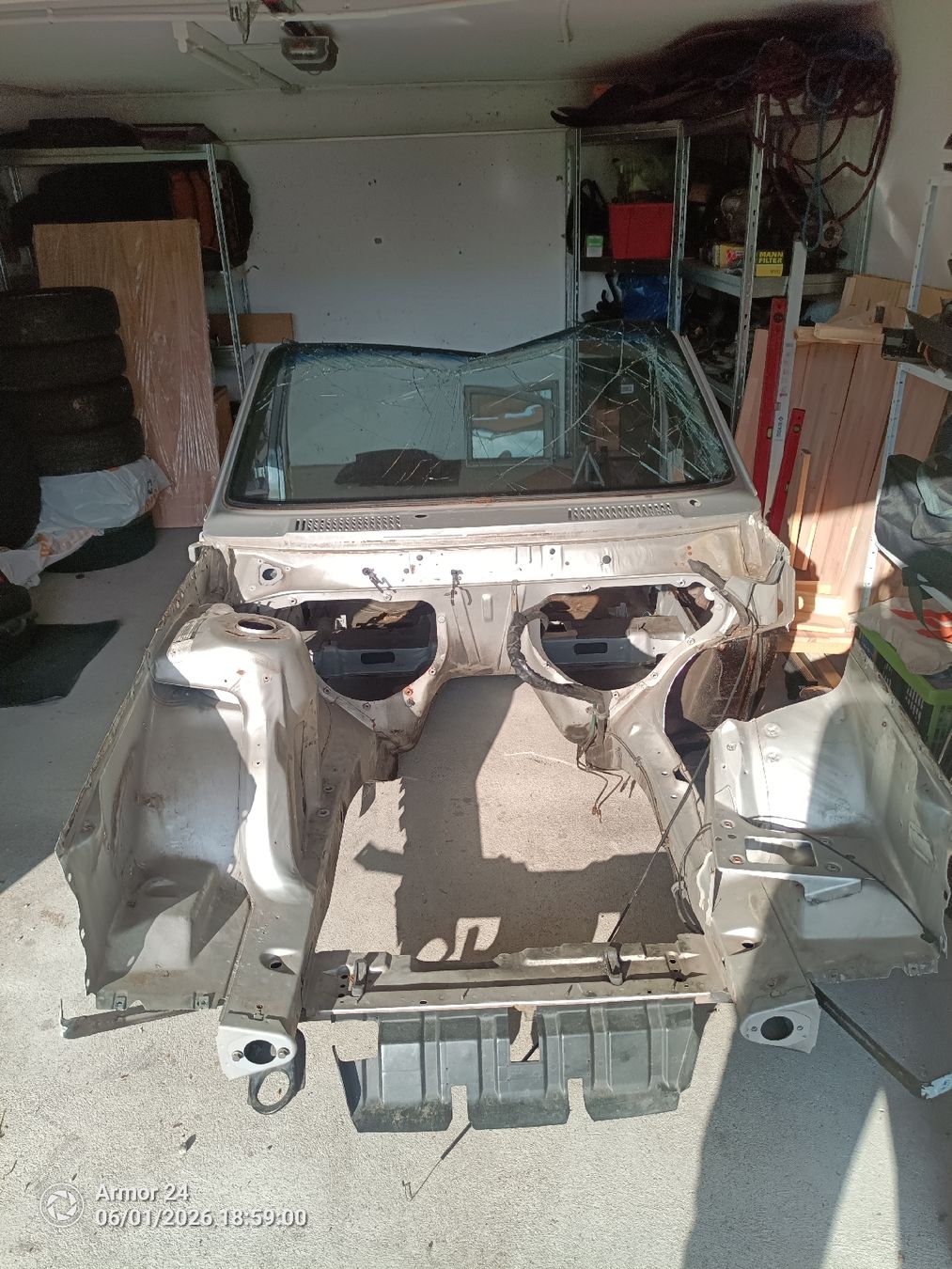 Volvo Automobili: Volvo 240 Front – Difettoso da Kirchenthurnen venduto da 123_g8yj