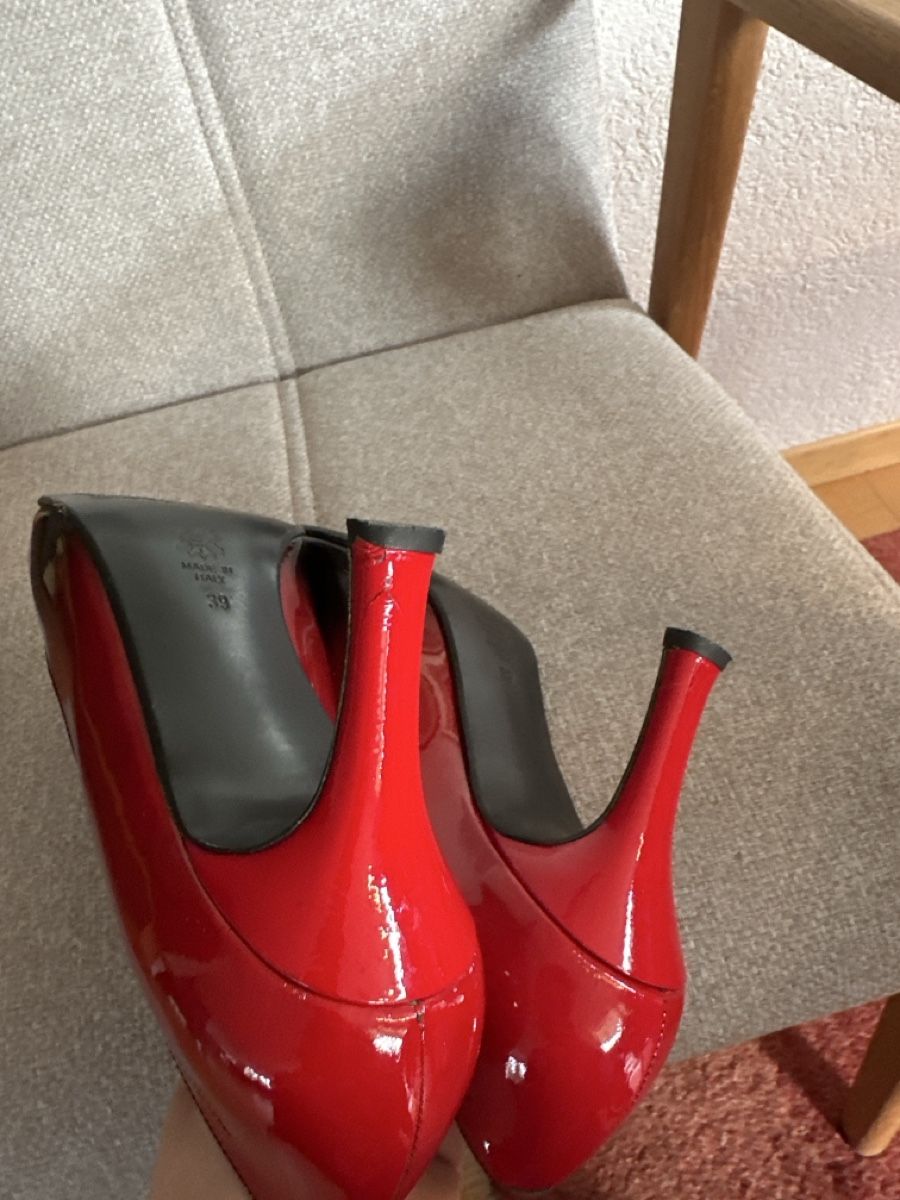 Scarpe da donna: Pümps Eveline Gr.39 schwarz rot – Usato da Dorf venduto da marfikgnidka 4