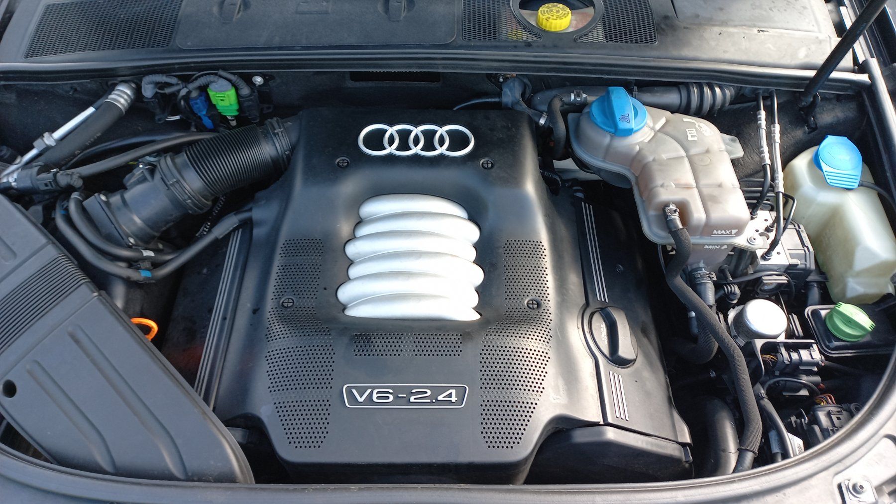Audi Automobili: Audi Cabriolet ab MFK mit Windschott – Usato da Oberarth venduto da sonja16 4