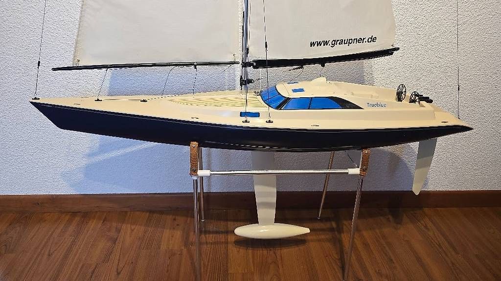 Graupner Modellismo RC: Graupner Trueblue RC-Segelboot – Usato da Nottwil venduto da jan_n5cw 1