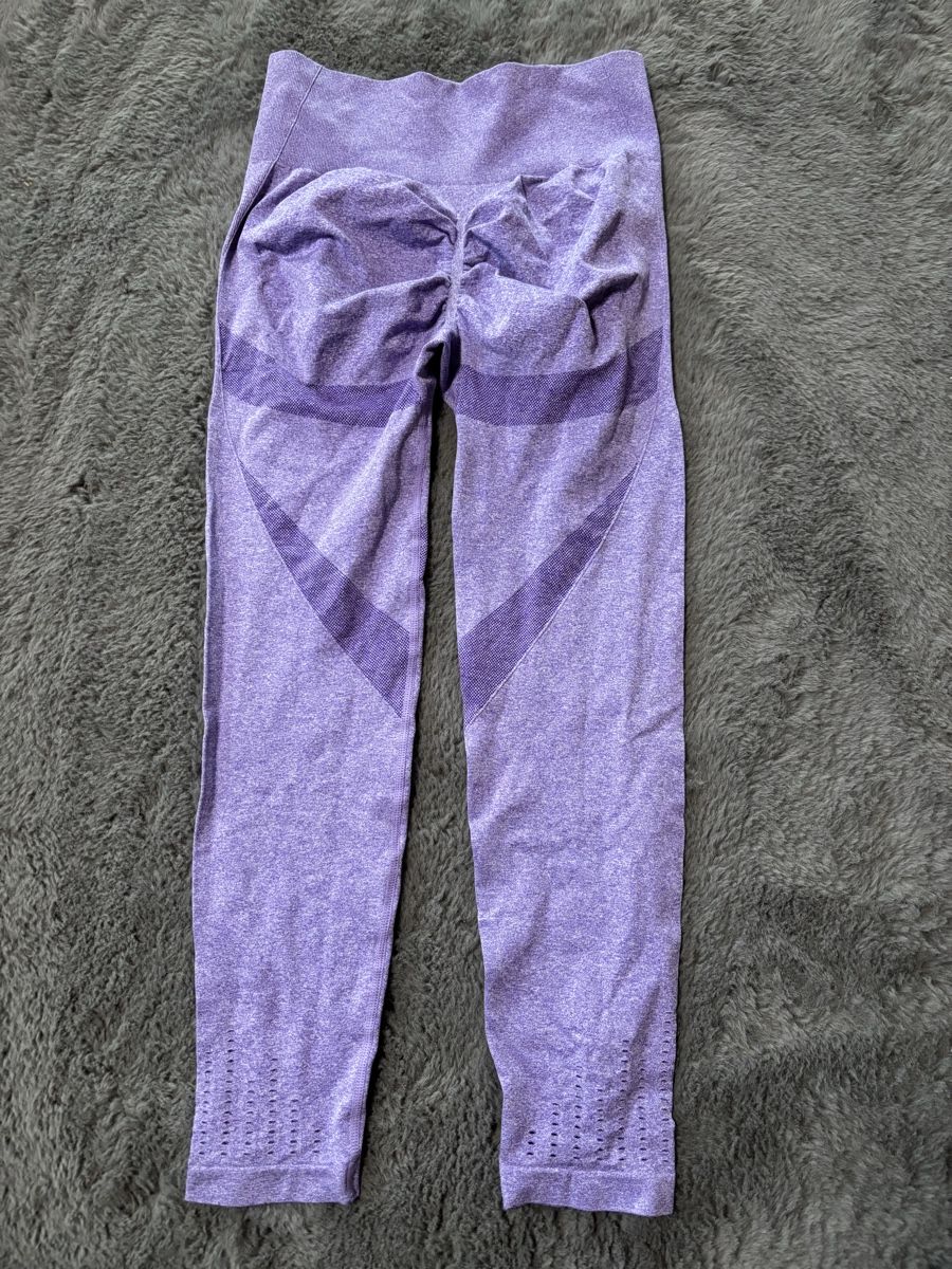 Leggings: Lavender High Waisted Gym Leggings – Nuovo (secondo la descrizione) da Wichtrach venduto da Re_Fit 1