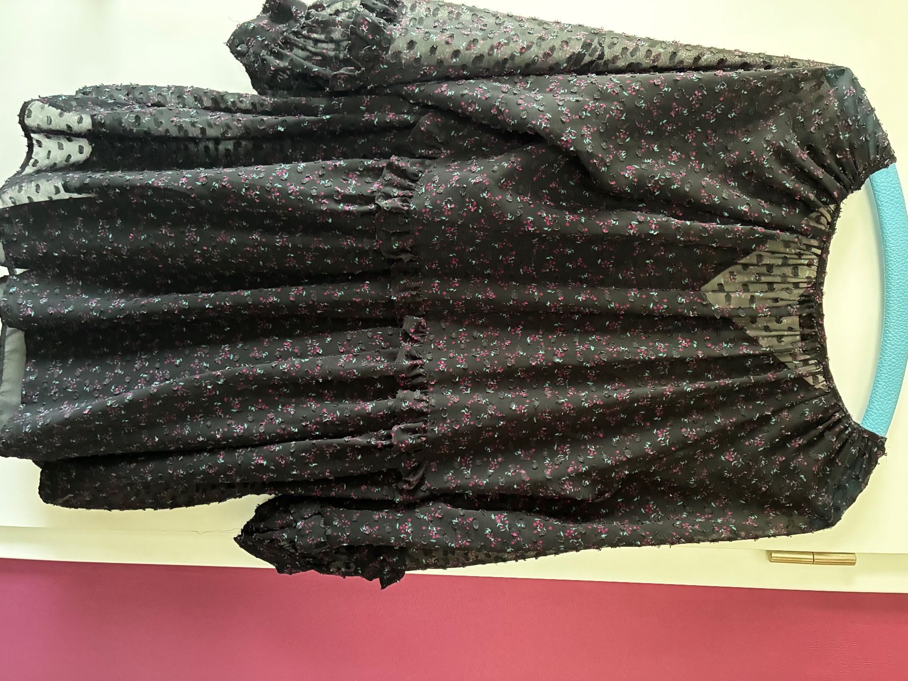 Zara Robes: Robe Zara transparente – D'occasion à Riaz par cam_x5xs 3