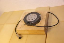 Inkrementales Winkelmessgerät mit Eigenlagerungund