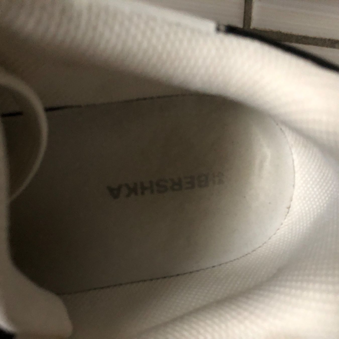 Bershka Herrenschuhe: Sneaker Herren 44 – Gebraucht aus Arth von Vrecam51 4