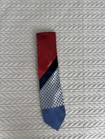 Moschino Tie Silk 100% NP: 150.-