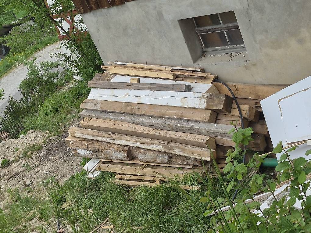 Articoli in legno: Holzbalken 2.5m-3m – Usato da Dättlikon venduto da man_ct9m
