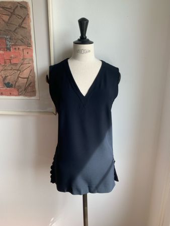 AKRIS: Elegante dunkelblaue Sommer-Bluse, 36