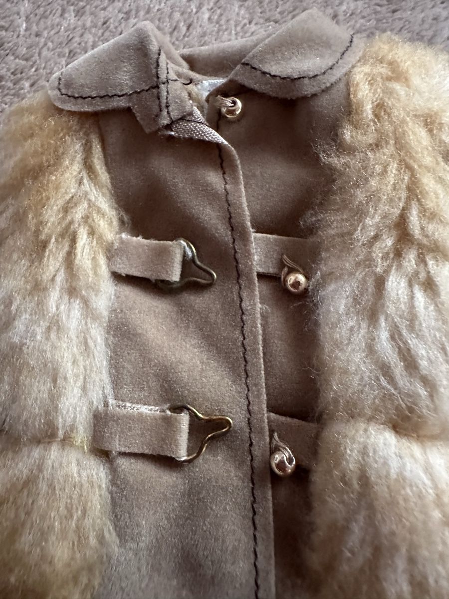 Bambole: Barbie Suede Fur 1972 – Usato da Herbriggen venduto da Sehrazade 4