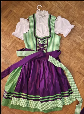 Dirndl (Grösse 40) 