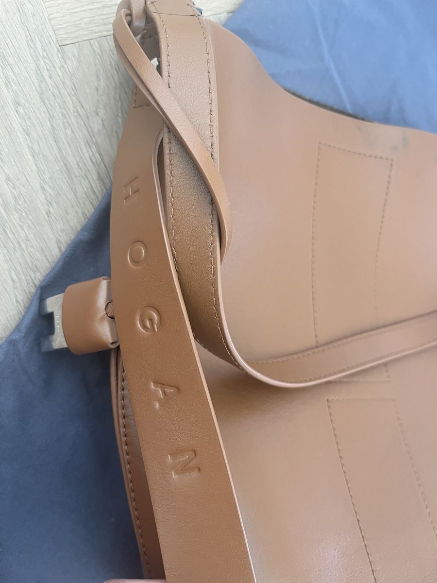 Hogan Borse da donna: Hogan Tasche – Usato da Oberägeri venduto da fam_k5sf 3