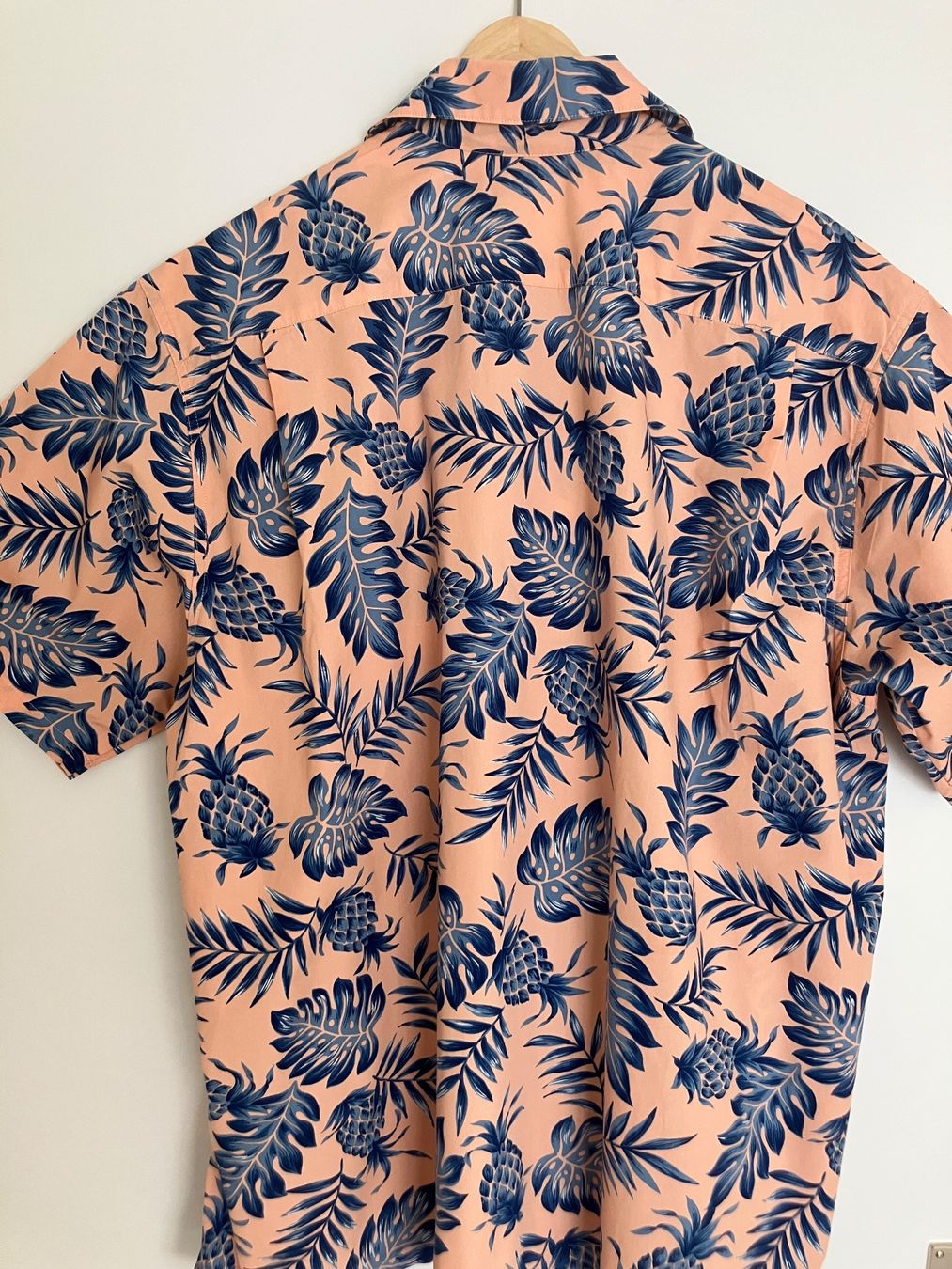 Camicie: Hawaii-Hemd, Ananas-Muster – Usato da Küssnacht am Rigi venduto da mon_t885 1