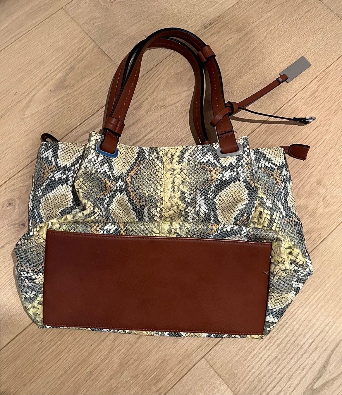 Gabor Borse da donna: Gabor, Tasche in Schlangenlederoptik – Usato da Kloten venduto da SANTALA23 6