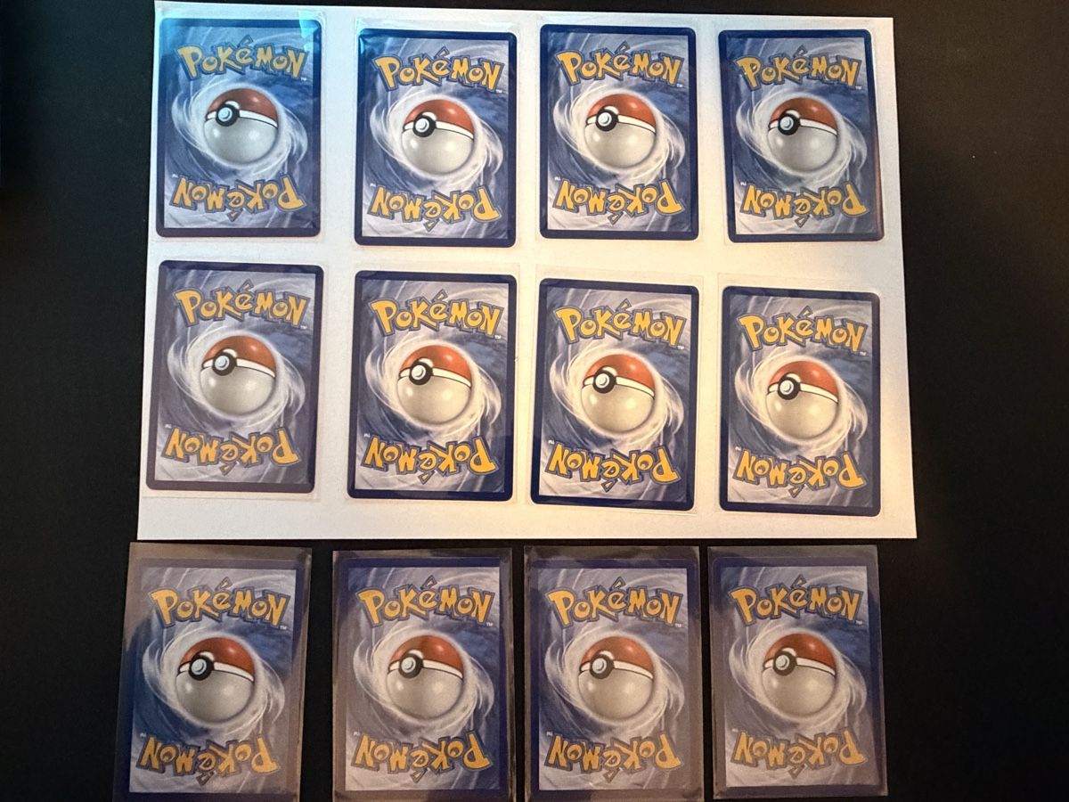 Pokémon Carte collezionabili: Pokemon Pikachu 30th  – Nuovo (secondo la descrizione) da Winterthur venduto da stipooo97 1