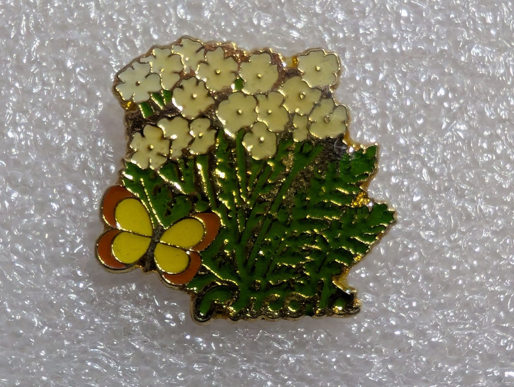 Plaketten & Abzeichen: Ansteckpin 148: Ricola – Gebraucht aus Oppligen von Pin-Fall-Shop