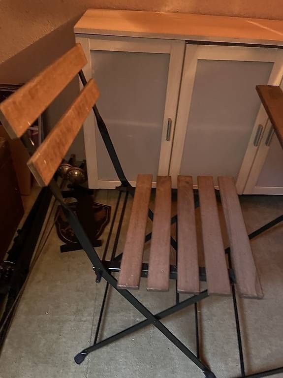 Tische: 1 table avec 2 chaises IKEA  – Gebraucht aus Blonay von rou_vr7k 1