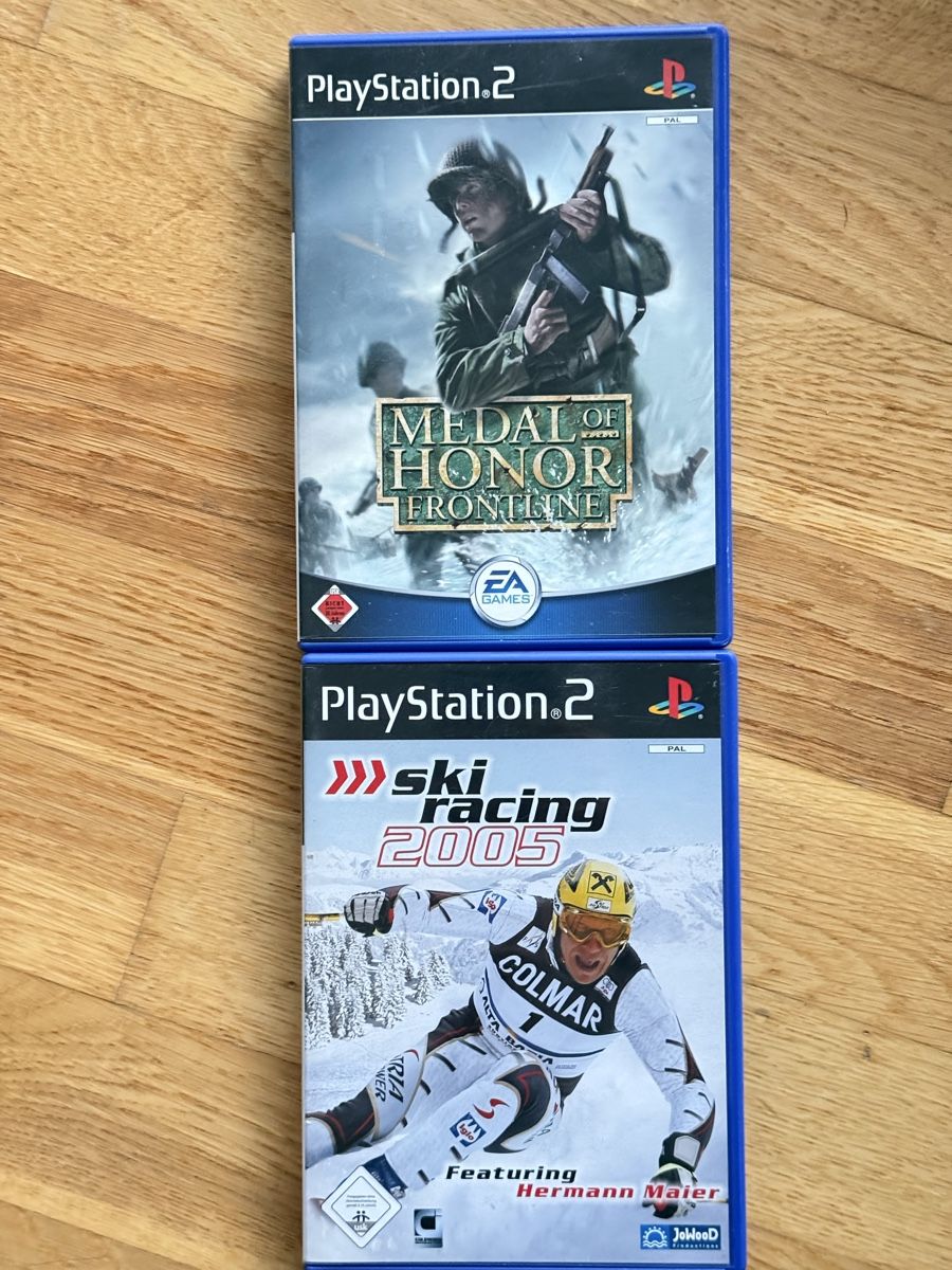 Sony Konsolen: Sony PS2 Fat SCPH-50004 + Logitech Wireless + 2 Spiele – Gebraucht aus Fehraltorf von Lenal01 7