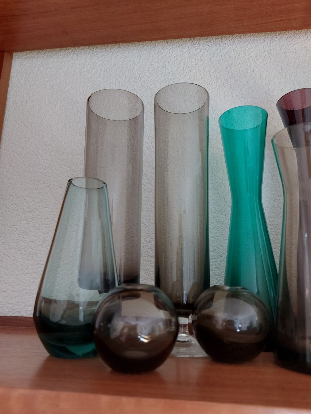 Vasi & Recipienti: 13 Vintage Vasen aus Glas – Nuovo (secondo la descrizione) da Ostermundigen venduto da son_vd9k 1