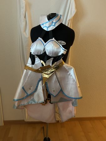 Lumine Cosplay Genshin Impact