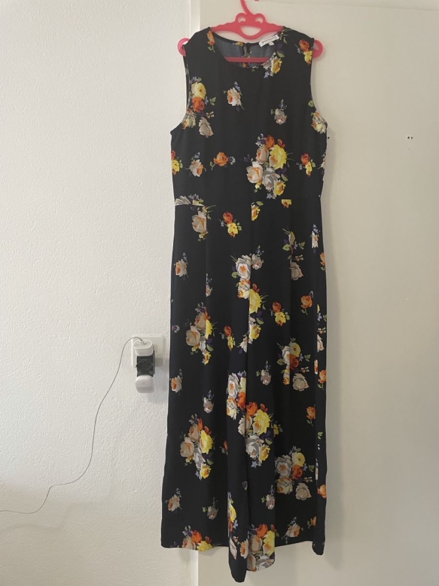 Tute: Jumpsuit Blumenmuster schwarz Grösse M – Usato da Biel/Bienne venduto da philong