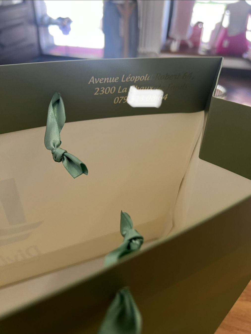 Taschen: Sac Luxe en papier – Gebraucht aus Le Locle von Fiaz 3