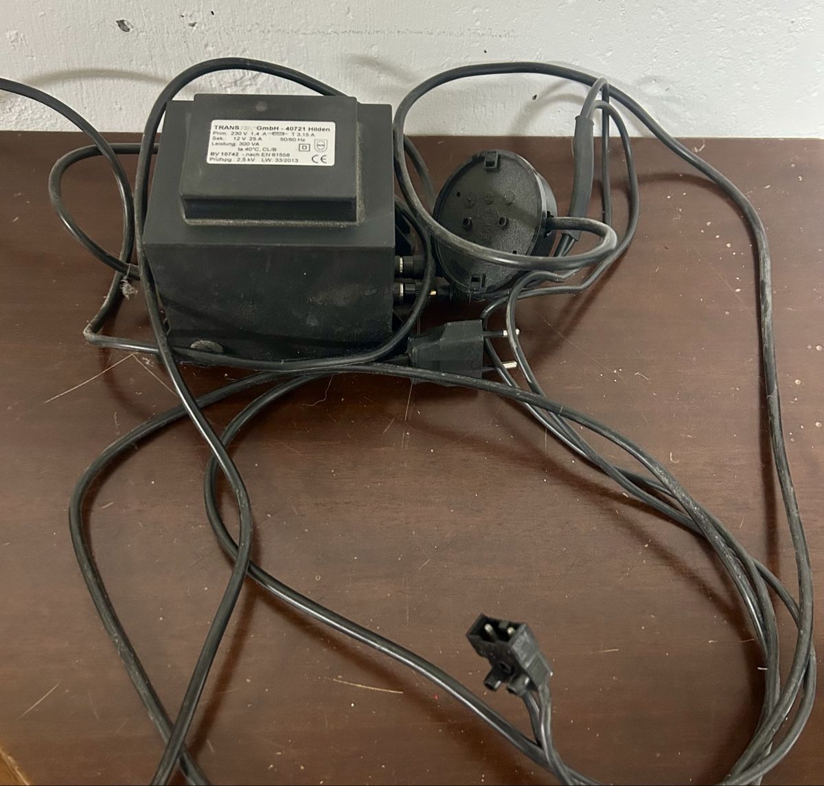 Alimentazione elettrica: [GUT & GÜNSTIG]: Netztransformator - Modell BV 10742 – Usato da Arni AG venduto da CreaFlex 1