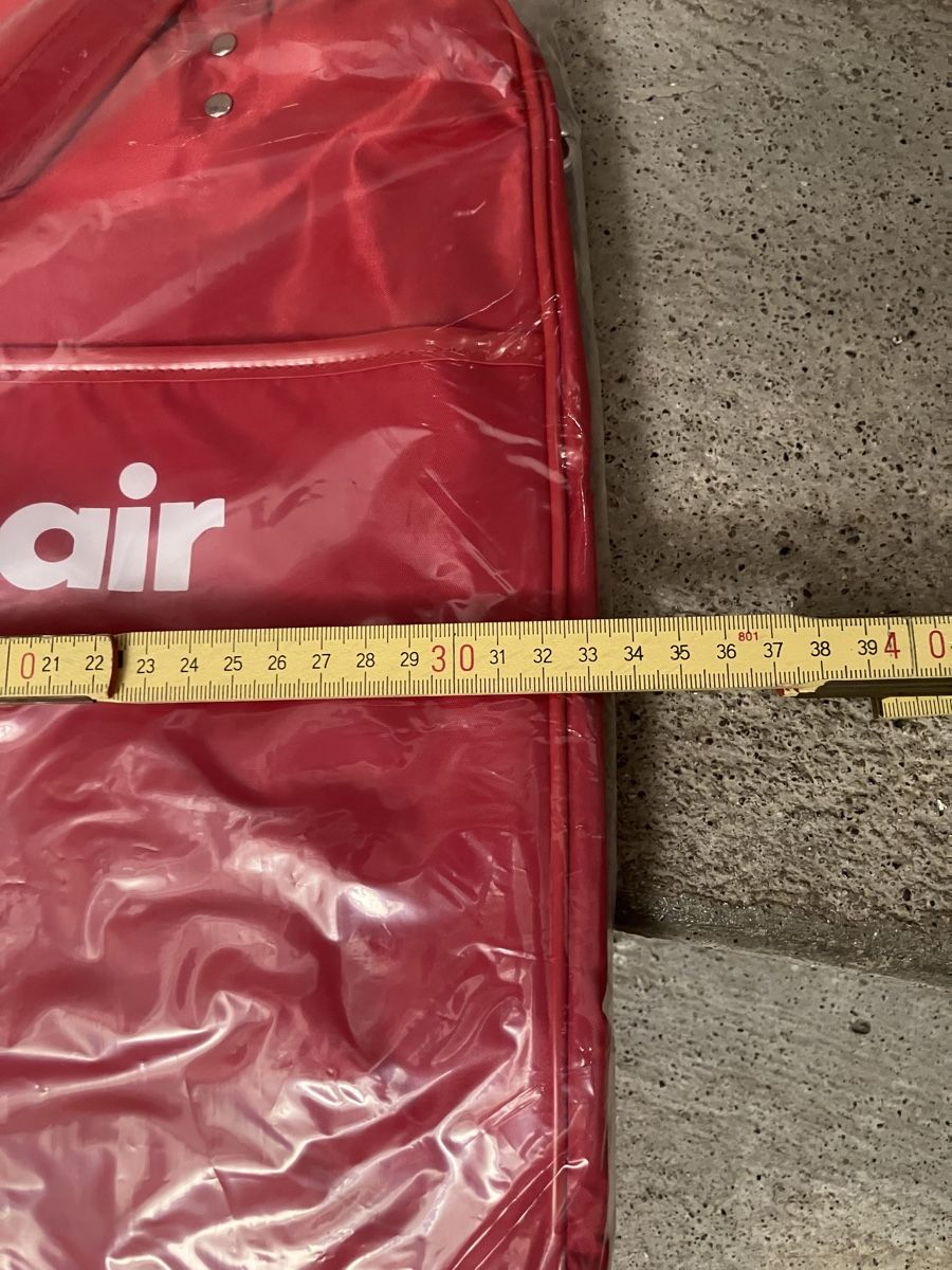 Swissair Taschen: Swissair Tasche Retro Rot – Gebraucht aus Zürich von Classic_Collection_Zurich 2