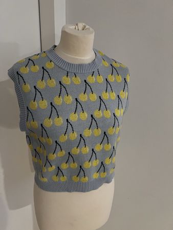 United Colors of Benetton Top mit Chriesli Muster, Gr.S/M