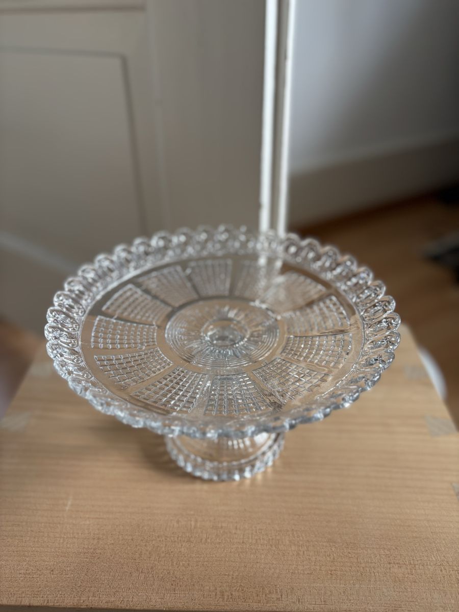 Sonstiges Geschirr & Gläser: Kuchenständer aus Glas – Gebraucht aus Bern von wisemagpie 1