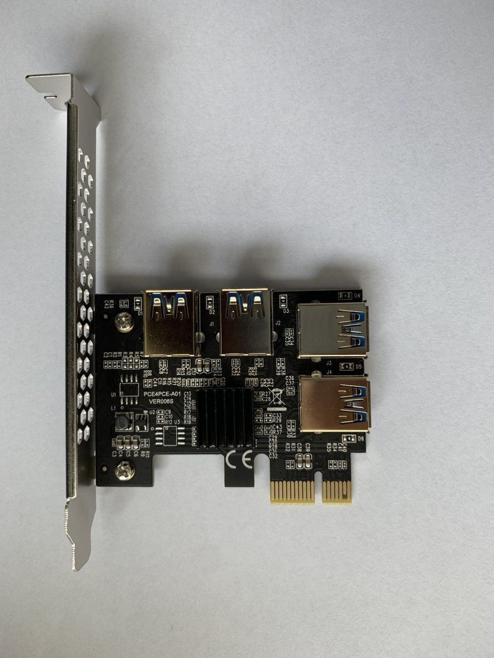 Unità & Adattatore: 2021 4-fach Mining PCIE Riser 4x USB 3.0 – Nuovo e nell'imballaggio originale da Wettingen venduto da Schabernack_sam