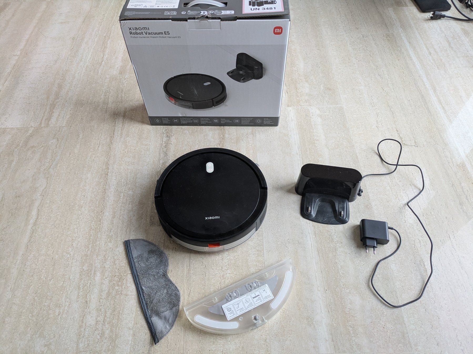 Xiaomi Aspirapolveri & Accessori: Xiaomi Robot Vacuum E5 – Perfect Condition, Full Set – Usato da Losone venduto da AlpineLayer
