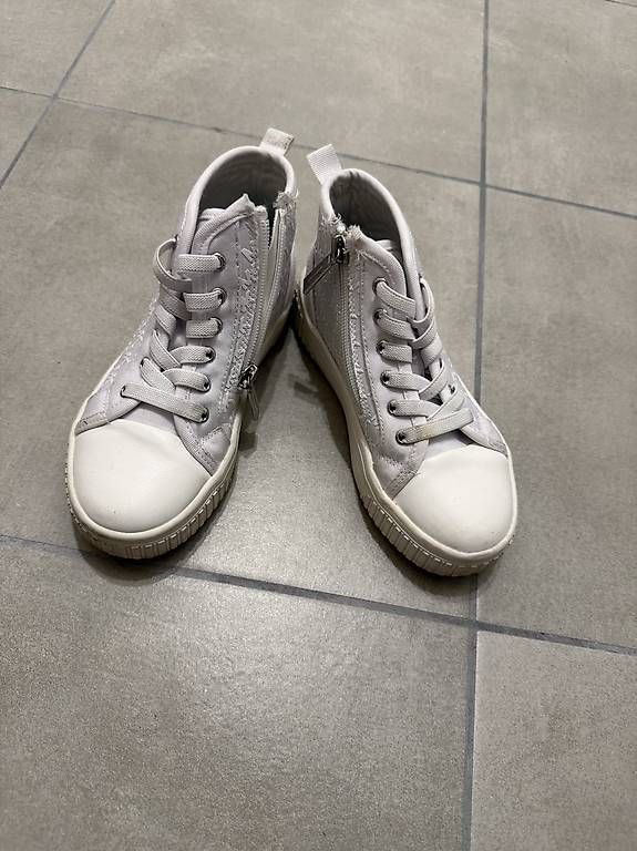 Scarpe per ragazze: Basket Michael Kors taille 30 – Usato da Penthaz venduto da jen_5c8h 1