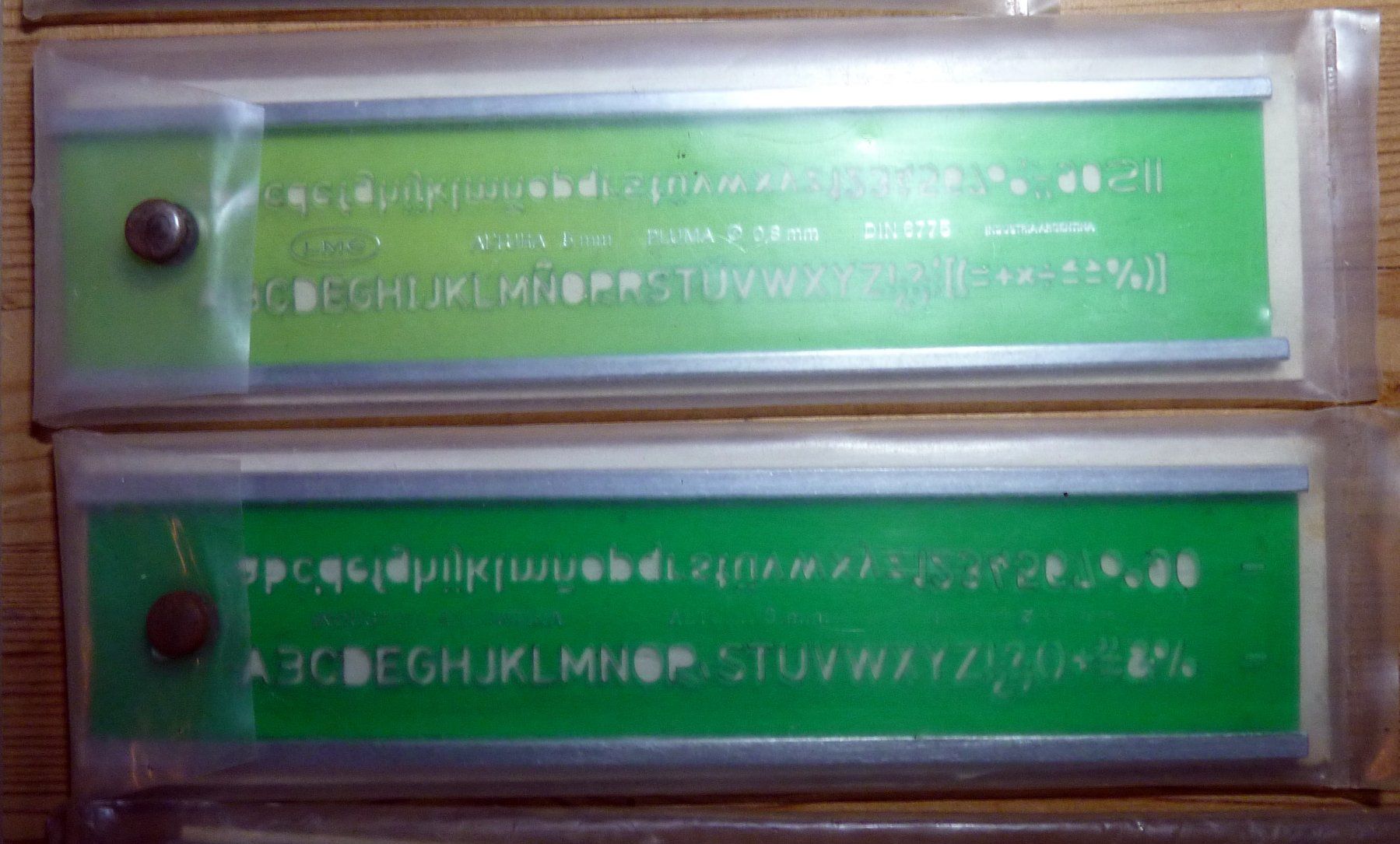 Documenti: Létrographes  (Trace-lettre ou normographe) divers articles – Usato da Bern venduto da Dedonegro 2