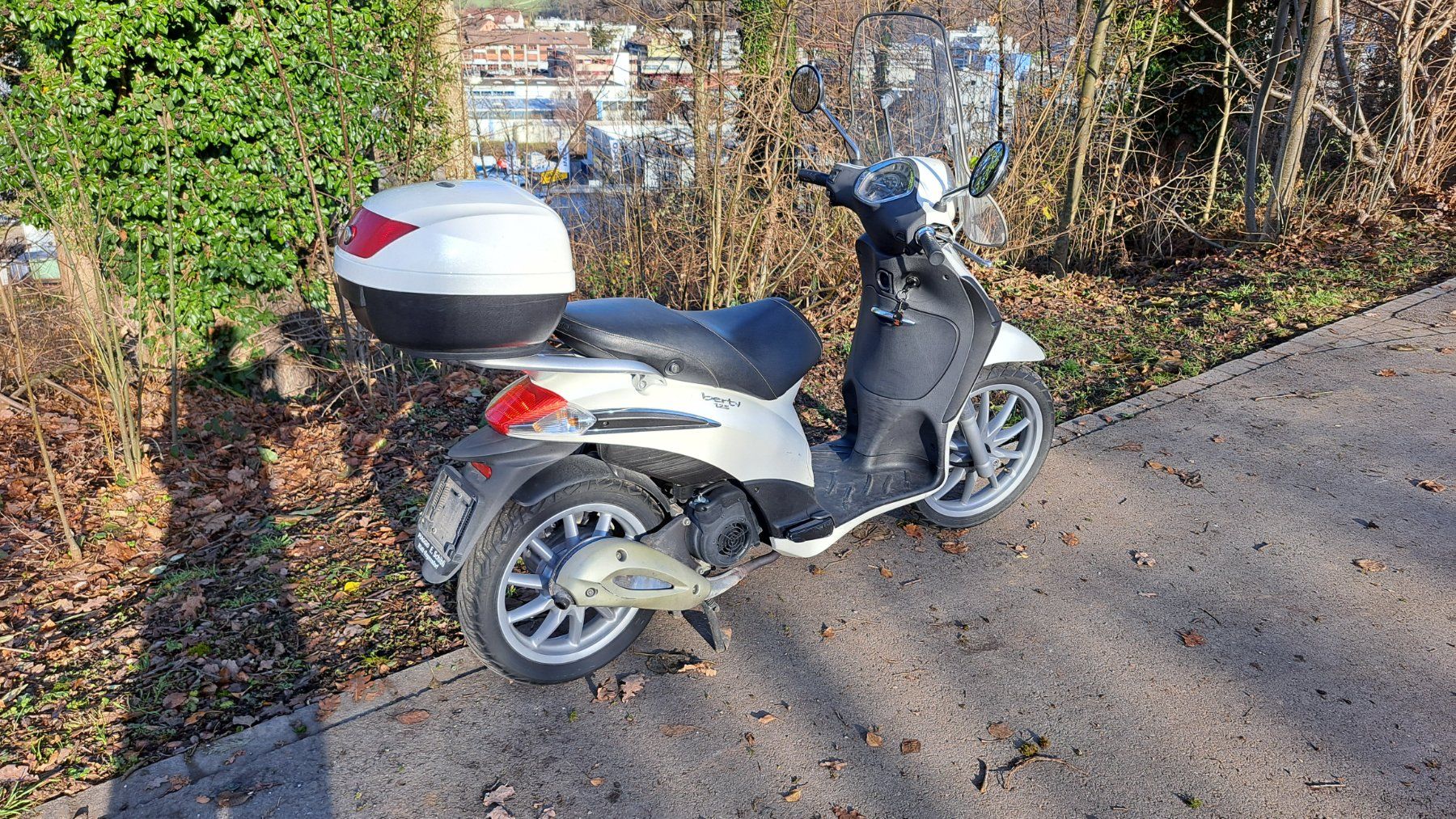 Piaggio Scooters: Roller Piaggio Liberty 125 4-T – Gebraucht aus Kloten von Sutti67 2