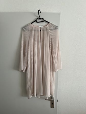 Luftiges Kleid in rosa - S