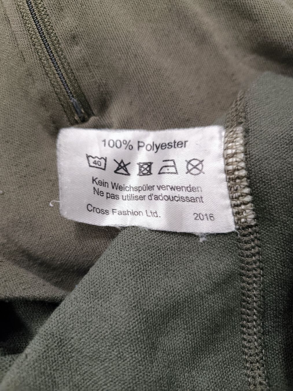 Schweizer Armee Maglioni & Felpe: NEU Militär Roll-Shirt 06 XL – Nuovo e nell'imballaggio originale da Zürich venduto da franfriedrich 3