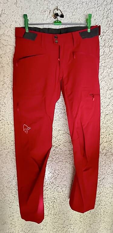 Pantaloni: Pantalon Norrona taille S – Usato da Bourg-St-Pierre venduto da GdCombin