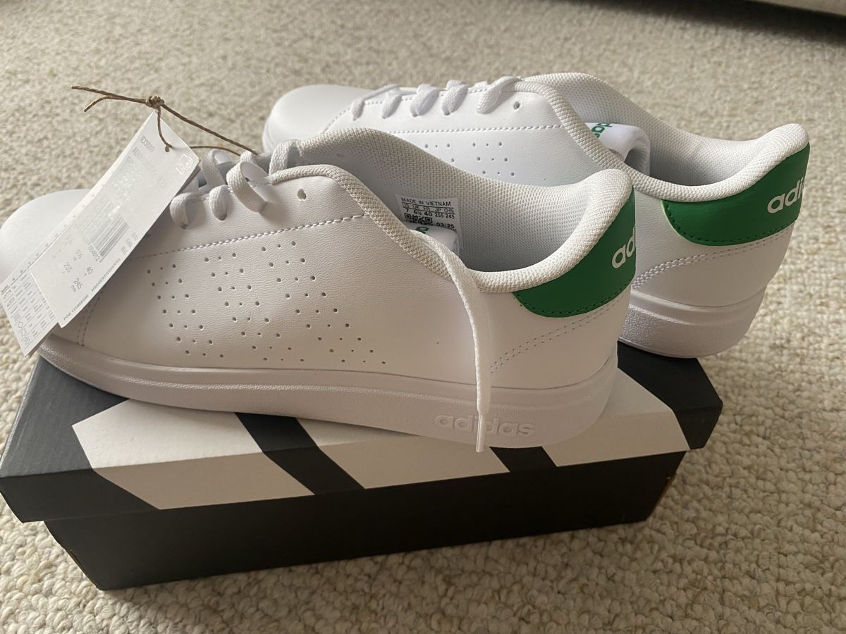 Adidas Chaussures hommes: NEU!!! Adidas Advantage Base 2.0 – Neuf avec emballage d'origine à Aesch BL par Gamazoru