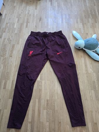 Pantalon de foot Nike Liverpool, taille M, bordeaux!
