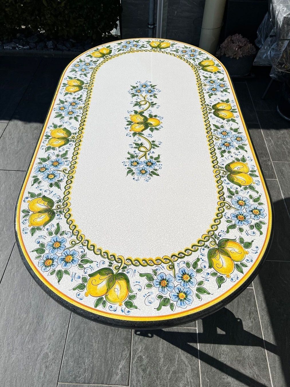 Tische: Lava Tisch oval mit Zitronen & Blumen – Neu (gemäss Beschreibung) aus Höri von ArtelavicaGmbH